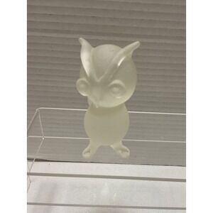 Vtg Titan Art Glass Frosted Standing Owl Figurine Made In The USA Paperweight‎